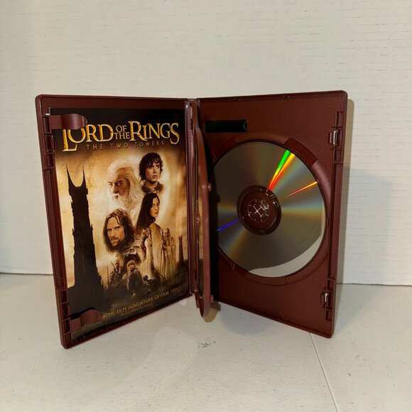 The Lord of the Rings: The Two Towers Full Screen DVD - Picture 3 of 11